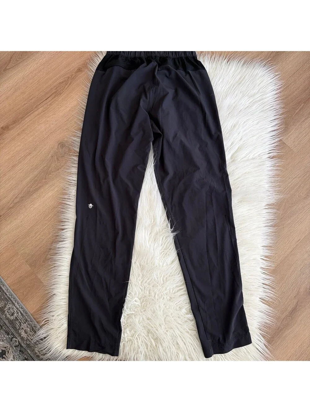 Lululemon men’s joggers 34” size M